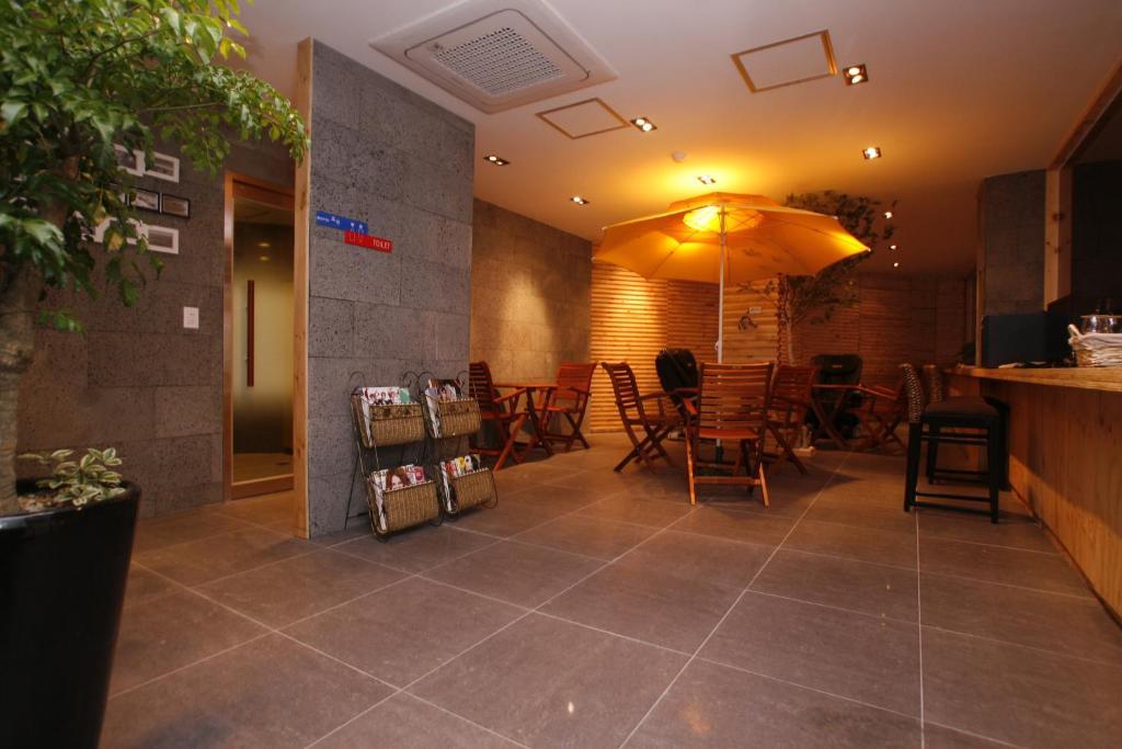 Hotel Myeongjak, Suwon Сувон Экстерьер фото
